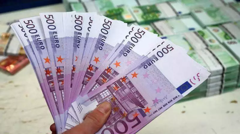 EUR/USD Tiếp Tục Đà Tăng Khi Fed Và ECB Đánh Giá Các Động Thái Lãi Suất Tiếp Theo