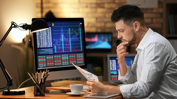 Lựa chọn phương pháp phân tích thị trường forex nào cho trader?